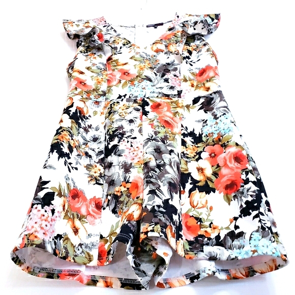 Love Culture White Garden Floral Romper - Picture 9 of 9